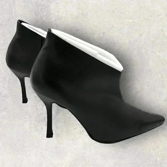 Details high heel booties black leather women's size 8B - Picture 4 of 11
